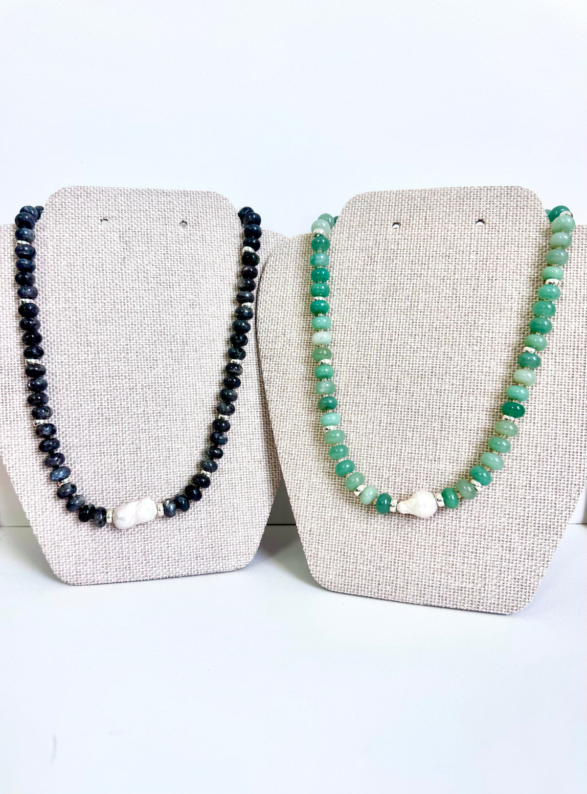 Stonehaven Necklace Gray